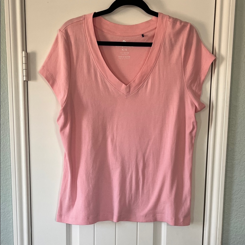 Tommy Bahama Light Pink V-Neck Short Sleeve Tee